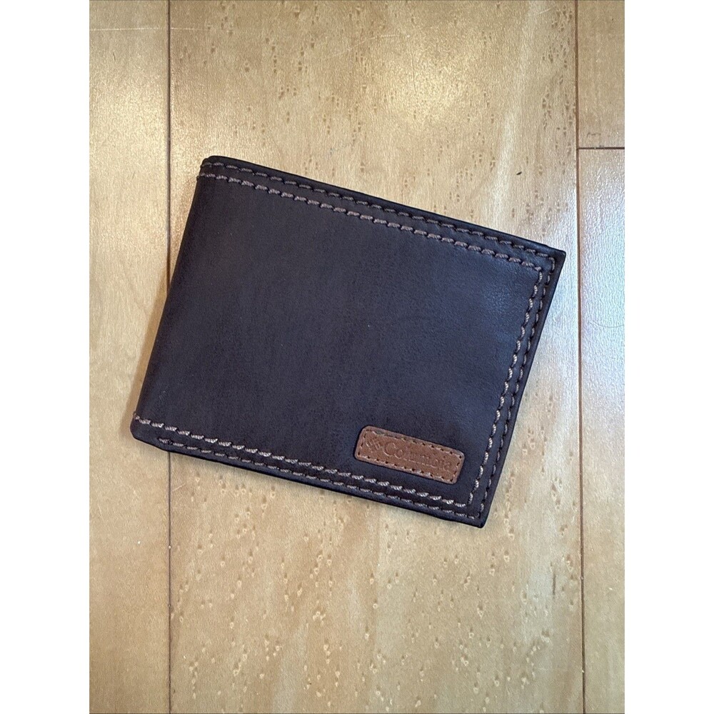 BRAND NEW COLUMBIA BROWN WALLET